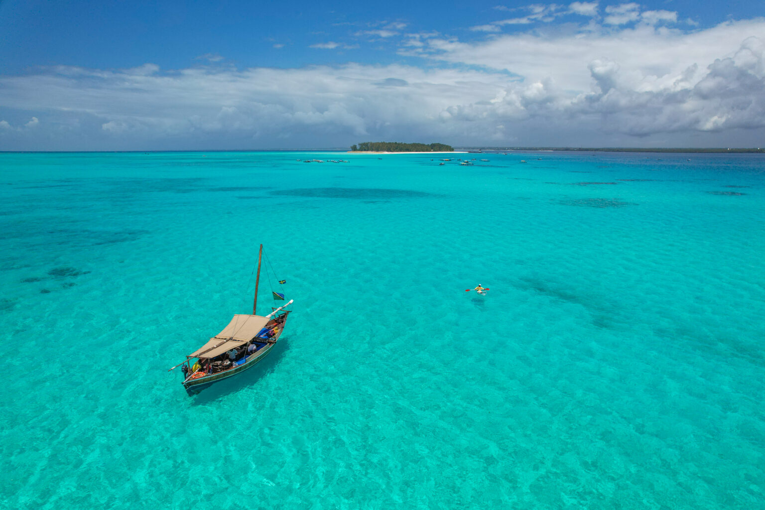 Explore Mnemba Island with a dhow